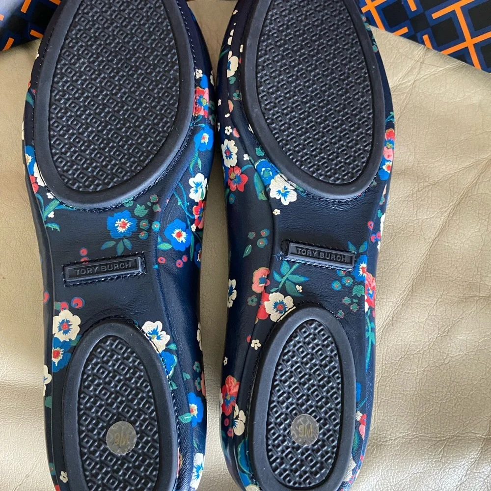Tory Burch Minnie Blue Travel Ballet Pansy Bouquet Flats size 9 - Picture 8 of 10